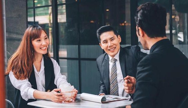 Networking Online Strategi Membangun Relasi Profesional Global