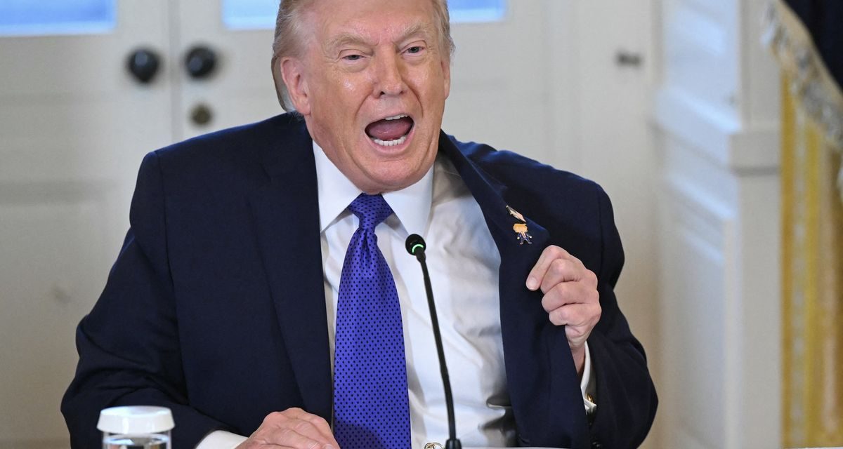 Politik Senjata Dan Perang Di Era Donald Trump