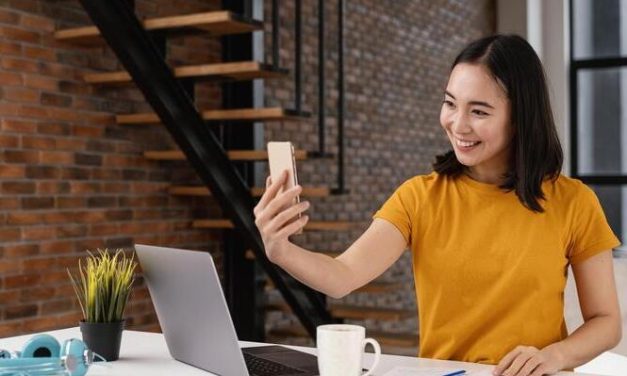 Dari Scroll Hingga Side Hustle: Potret Kebiasaan Generasi Muda