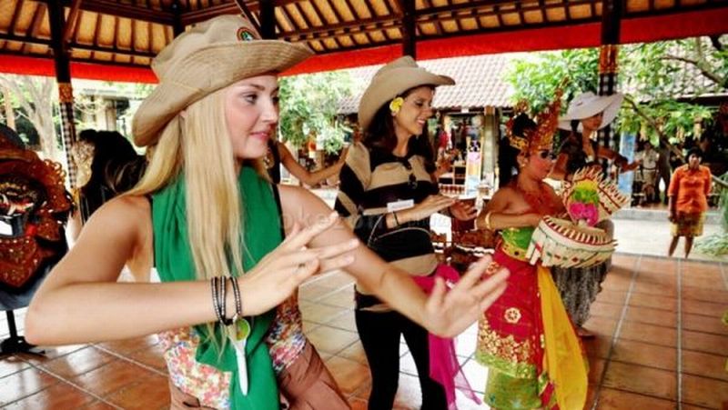 Budaya Indonesia Menarik Perhatian Wisatawan Mancanegara