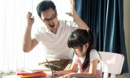 Parenting Era VOC: Bagaimana Keluarga dan Anak Dididik?