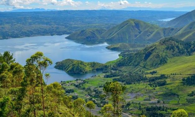 Pegunungan Indonesia: Pesona Alam Dan Aktivitas Wisatawan